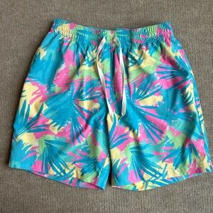 Chubbies Sz M Colorful Tropical Print Swim Shorts